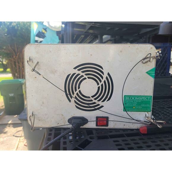 Bloomspect 600w grow light - Picture 2 of 3